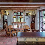 Osada Ulnowo - Holliday & Party House Villa *