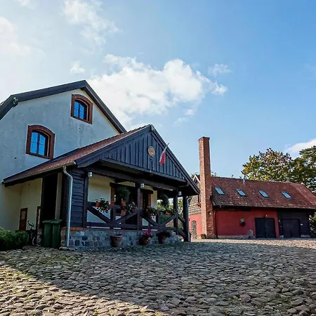 Osada Ulnowo - Holliday & Party House Villa *